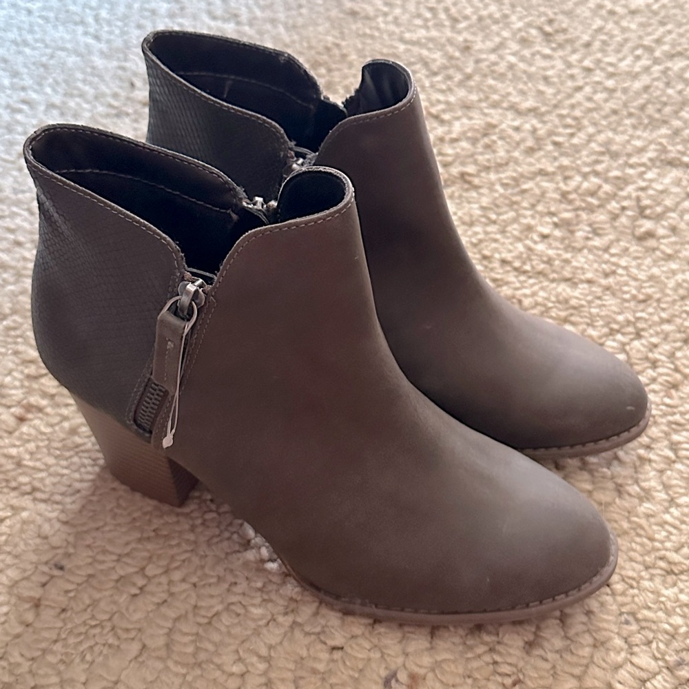 Ana taupe palo booties 10 NWT ankle boots a.n.a